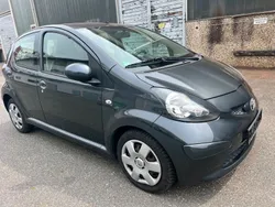 Grau Gebraucht 2006 Toyota Aygo Cool Kleinwagen | 2.499 € (Fairer Preis)