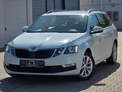 Weiß Gebraucht 2020 Skoda Octavia Style Kombi | 12.600 € (Superpreis)