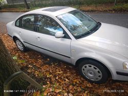 Silber Gebraucht 1998 VW Passat Limousine | 3.200 € (Teuer)