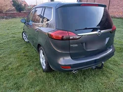 Braun Gebraucht 2014 Opel Zafira Van / Kleinbus | 5.500 € (Guter Preis)