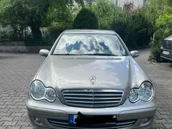 Silber Gebraucht 2005 Mercedes C180 Limousine | 4.500 € (Teuer)