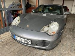 Grau Gebraucht 2002 Porsche 911 Carrera 4S Coupé | 41.900 € (Fairer Preis)