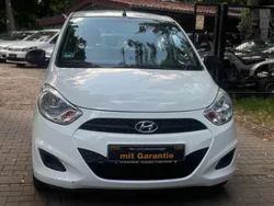 Weiß Gebraucht 2013 Hyundai i10 Edition Kleinwagen | 3.999 € (Fairer Preis)