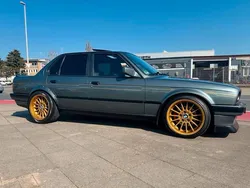 Grau Gebraucht 1990 BMW 316 Limousine | 20.000 €