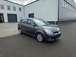 Grau Gebraucht 2008 Toyota Corolla Verso Team Van / Kleinbus | 2.400 €