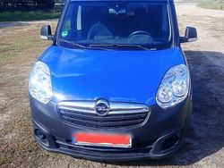 Blau Gebraucht 2018 Opel Combo Van / Kleinbus | 9.200 € (Guter Preis)