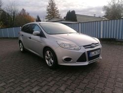 Silber Gebraucht 2013 Ford Focus Kombi | 4.950 € (Fairer Preis)
