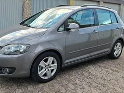 Grau Gebraucht 2009 VW Golf Plus Cross Highline Van / Kleinbus | 6.500 € (Etwas zu teuer)