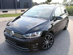 Deep black perleffekt Gebraucht 2016 VW Golf Sportsvan LOUNGE Van / Kleinbus | 12.499 € (Guter Preis)