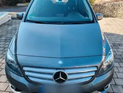 Grau Gebraucht 2011 Mercedes B180 Van / Kleinbus | 9.500 € (Etwas zu teuer)