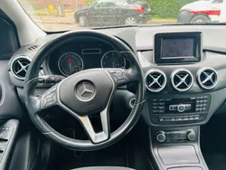 Grau Gebraucht 2014 Mercedes B180 Van / Kleinbus | 8.999 € (Superpreis)