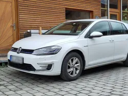Weiß Gebraucht 2020 VW e-Golf Kleinwagen | 14.900 € (Fairer Preis)