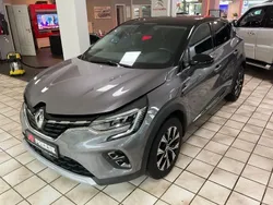 Grau Gebraucht 2023 Renault Captur Techno SUV | 19.990 € (Fairer Preis)