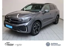 Grau Gebraucht 2024 VW Touareg R-line SUV | 66.980 € (Fairer Preis)
