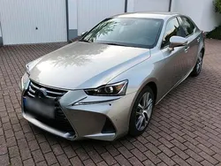 Silber Gebraucht 2020 Lexus IS300h Limousine | 23.000 € (Superpreis)
