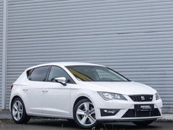 "candy" weiss Gebraucht 2016 Seat Leon FR Limousine | 11.490 € (Fairer Preis)