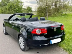 Schwarz Gebraucht 2010 VW Eos Edition Cabrio | 6.490 € (Fairer Preis)