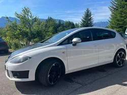 Weiß Gebraucht 2012 Seat Leon FR Limousine | 2.900 € (Superpreis)
