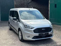 Silber Gebraucht 2021 Ford Tourneo Trend Van / Kleinbus | 14.100 €