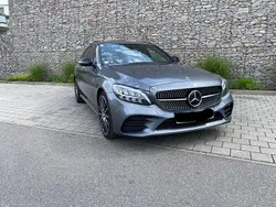 Grau Gebraucht 2019 Mercedes C300 Kombi | 20.800 € (Fairer Preis)