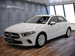 Weiß Gebraucht 2022 Mercedes A180 Limousine | 17.930 € (Guter Preis)