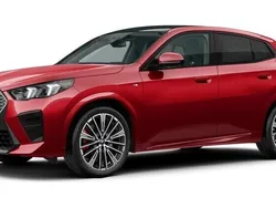 Rot Gebraucht 2023 BMW iX2 Luxury Line SUV | 52.874 € (Fairer Preis)