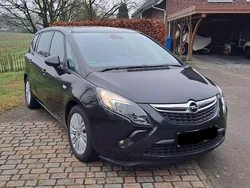 Schwarz Gebraucht 2016 Opel Zafira Tourer S Van / Kleinbus | 6.700 € (Superpreis)