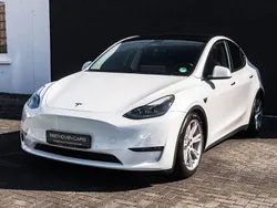 Weiß Gebraucht 2022 Tesla Model Y SUV | 34.900 € (Teuer)