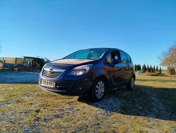 Blau Gebraucht 2010 Opel Meriva Van / Kleinbus | 4.150 € (Etwas zu teuer)