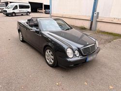Blau Gebraucht 1999 Mercedes CLK200 Cabrio | 3.800 € (Fairer Preis)