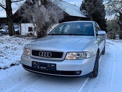 Silber Gebraucht 2000 Audi A4 Performance Limousine | 4.299 € (Teuer)