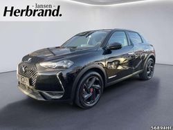 Lackierung schwarz perla nera/ Gebraucht 2022 DS Automobiles DS3 Crossback E-Tense Performance Line Plus SUV | 27.390 €