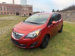 Rot Gebraucht 2012 Opel Meriva Van / Kleinbus | 2.500 € (Guter Preis)