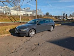 Schwarz Gebraucht 2015 VW Passat Trendline Kombi | 9.999 € (Etwas zu teuer)
