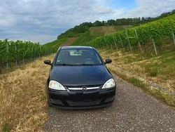 Schwarz Gebraucht 2005 Opel Corsa Basis Kleinwagen | 1.300 € (Fairer Preis)