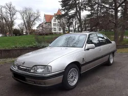 Grau Gebraucht 1992 Opel Omega Limousine | 8.700 €