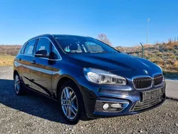 Blau Gebraucht 2015 BMW 225 Active Tourer Sport Line Van / Kleinbus | 15.899 € (Fairer Preis)