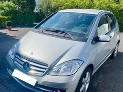 Silber Gebraucht 2012 Mercedes A180 Limousine | 13.000 € (Superpreis)