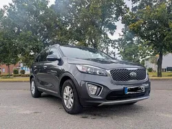 Schwarz Gebraucht 2016 Kia Sorento Vision SUV | 19.111 € (Etwas zu teuer)