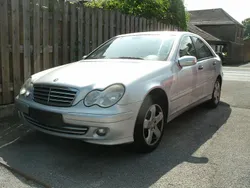 Silber Gebraucht 2006 Mercedes C200 Limousine | 1.500 € (Guter Preis)