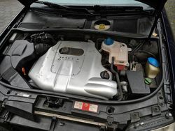 Blau Gebraucht 2004 Audi A6 Kombi | 1.999 € (Fairer Preis)