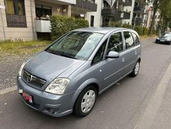 Silber Gebraucht 2007 Opel Meriva Edition Van / Kleinbus | 3.850 € (Fairer Preis)