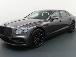 Grau Gebraucht 2022 Bentley Flying Spur Limousine | 189.970 € (Superpreis)