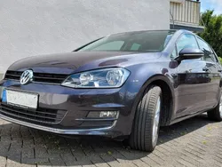 Grau Gebraucht 2016 VW Golf VII LOUNGE Limousine | 10.900 € (Guter Preis)