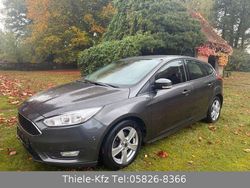 Grau Gebraucht 2017 Ford Focus Limousine | 6.200 € (Fairer Preis)