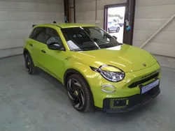 Grün Gebraucht 2025 Abarth 600e Turismo SUV | 39.870 € (Fairer Preis)