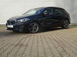 Schwarz Gebraucht 2022 BMW 118 Sport Line Kleinwagen | 22.475 € (Fairer Preis)