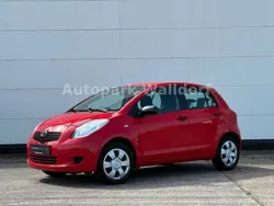 Rot Gebraucht 2007 Toyota Yaris Cool Limousine | 2.900 € (Fairer Preis)