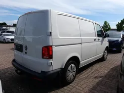Candy weiß candy weiß Gebraucht 2021 VW T6.1 S Van | 22.888 €