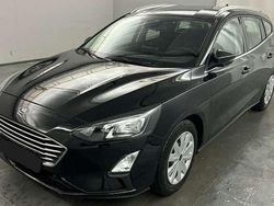 Obsidianschwarz metallic Gebraucht 2020 Ford Focus Kombi | 10.749 € (Guter Preis)